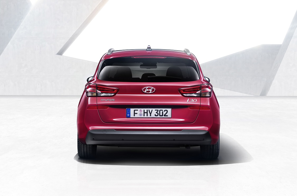 Hyundai kon niet wachten tot de Autosalon van Genve volgende maand en trok vandaag alvast het doek van de nieuwe i30 Wagon.
