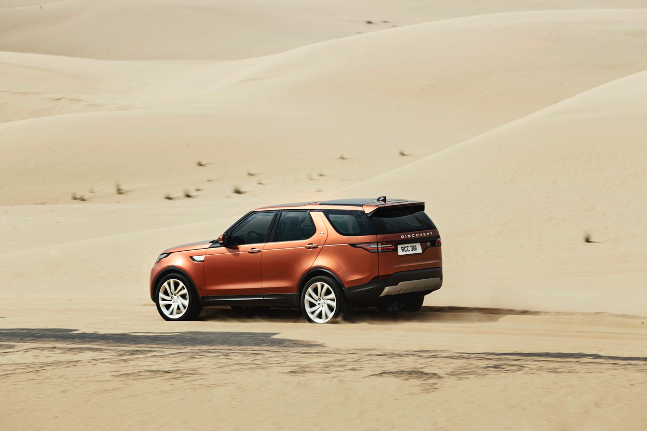 Introductie nieuwe Land Rover Discovery is een feit. De vierwielaangedreven zevenzits SUV komt in de lente van 2017 op de markt. Lees hier de prijzen en specificaties.