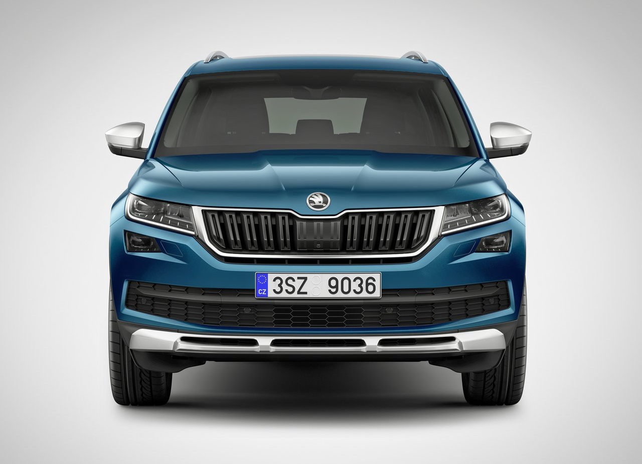 Skoda heeft nu ook de extra ruige versie van de Kodiaq onthuld: de Scout. Naast een stoerder uiterlijk, heeft de Kodiaq Scout ten opzichte van de standaard Kodiaq ook betere terreincapaciteiten.