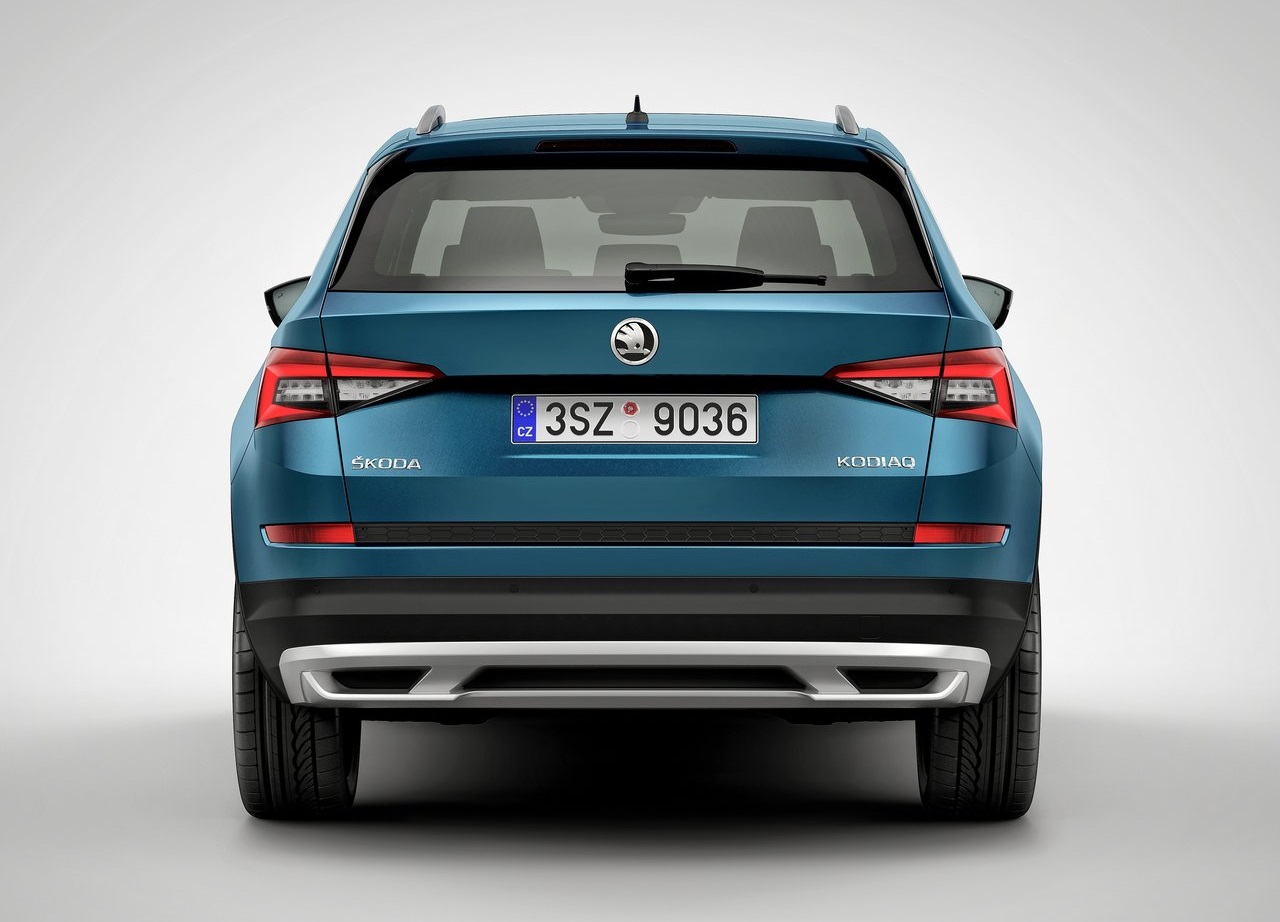Skoda heeft nu ook de extra ruige versie van de Kodiaq onthuld: de Scout. Naast een stoerder uiterlijk, heeft de Kodiaq Scout ten opzichte van de standaard Kodiaq ook betere terreincapaciteiten.