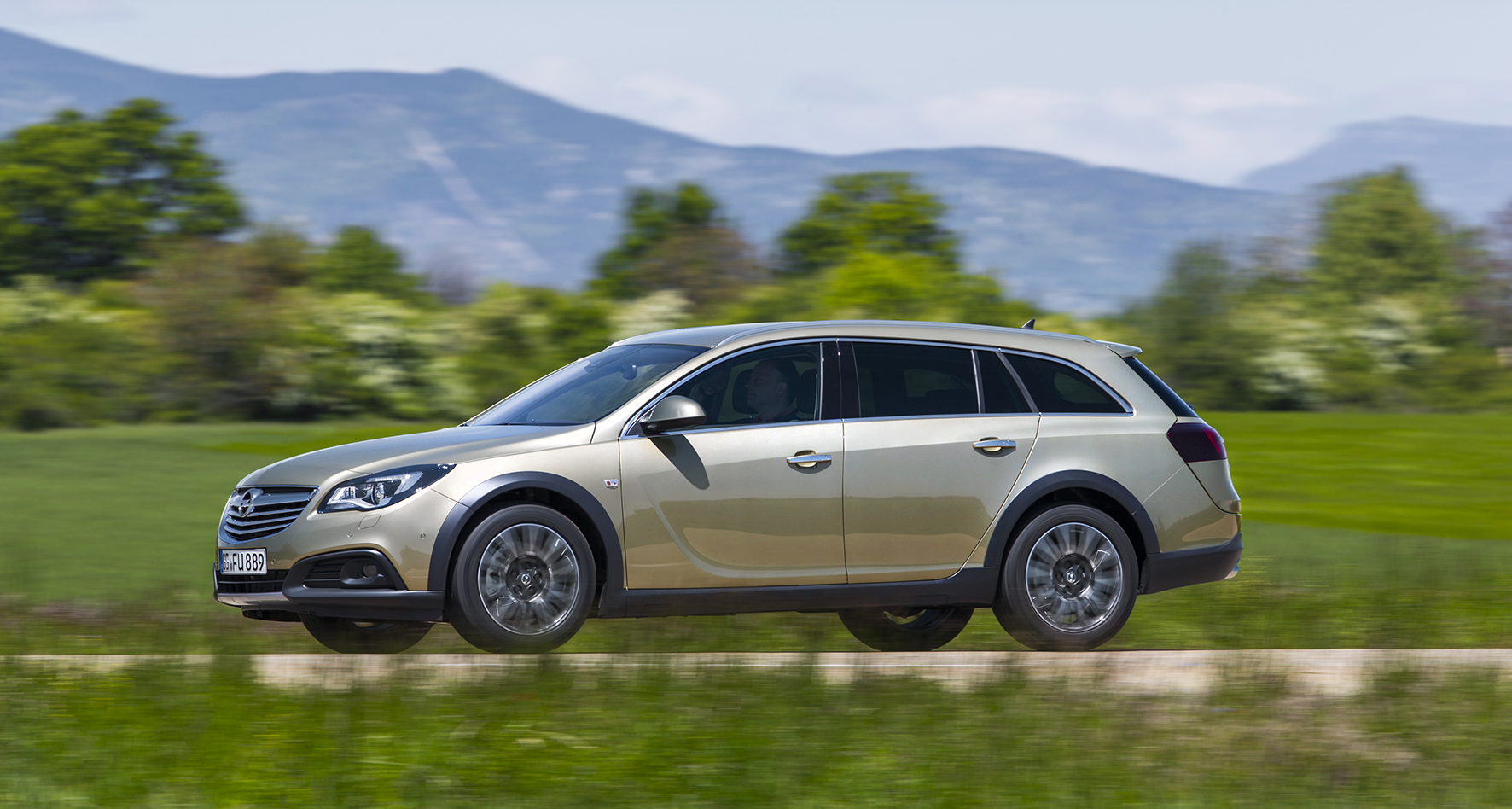 Opel Insignia Country Tourer nu ook met 1.6 CDTi 136 pk. Deze versie profiteert in de Business+ uitvoering van 20% bijtelling.