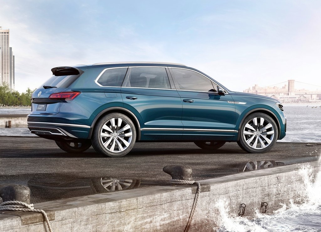 Dook laatst al de volledig nieuwe Polo op in Zuid-Afrika, nu blijkt dat de nieuwe Touareg ernaast stond geparkeerd! De auto blijkt opvallend dicht bij de T-Prime GTE Concept te zijn gebleven.