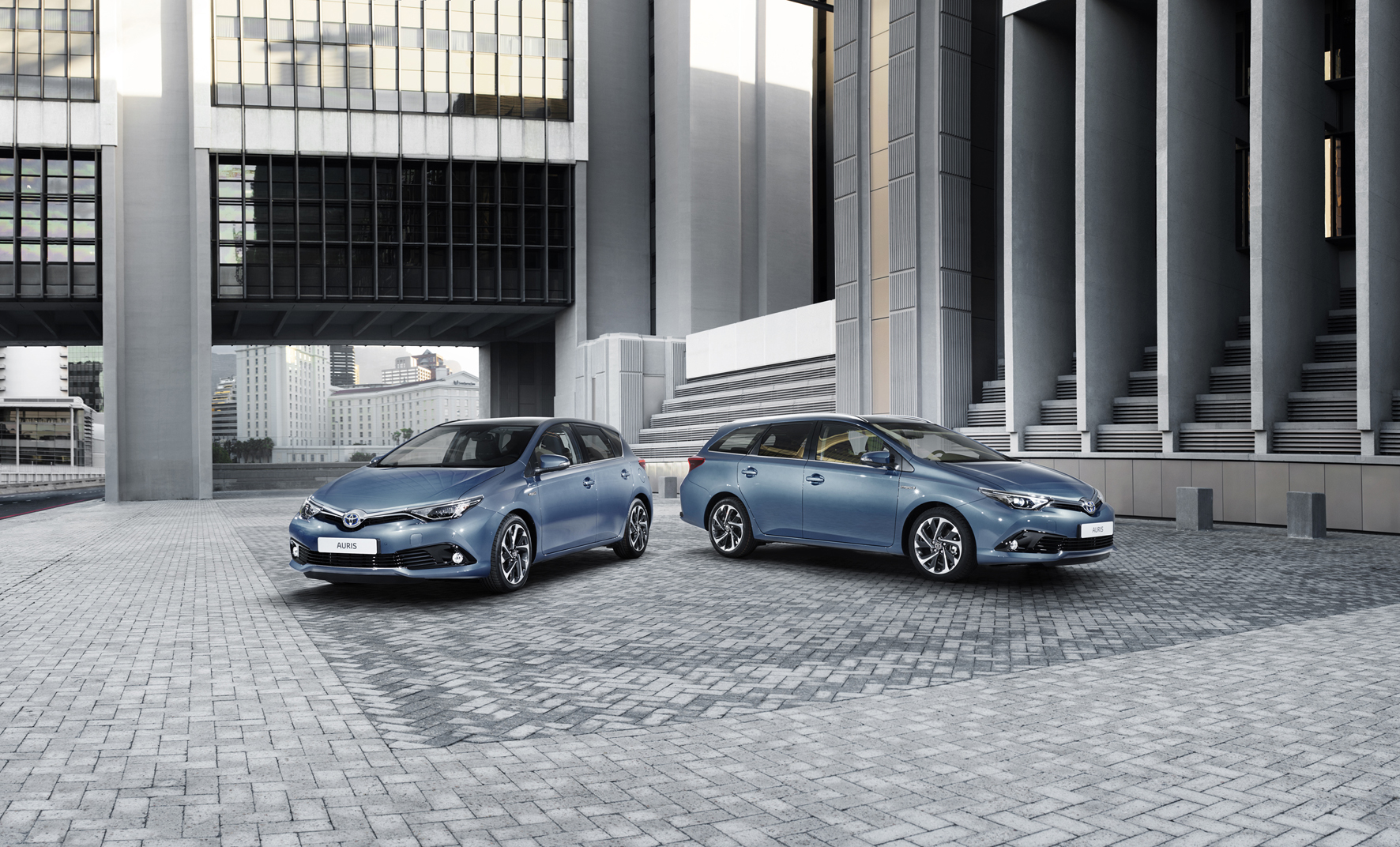Facelift Toyota Auris 2015 voorbereid op Autosalon van Genve. Op 3 maart maakt Toyota alle details van de vernieuwde Auris bekend.