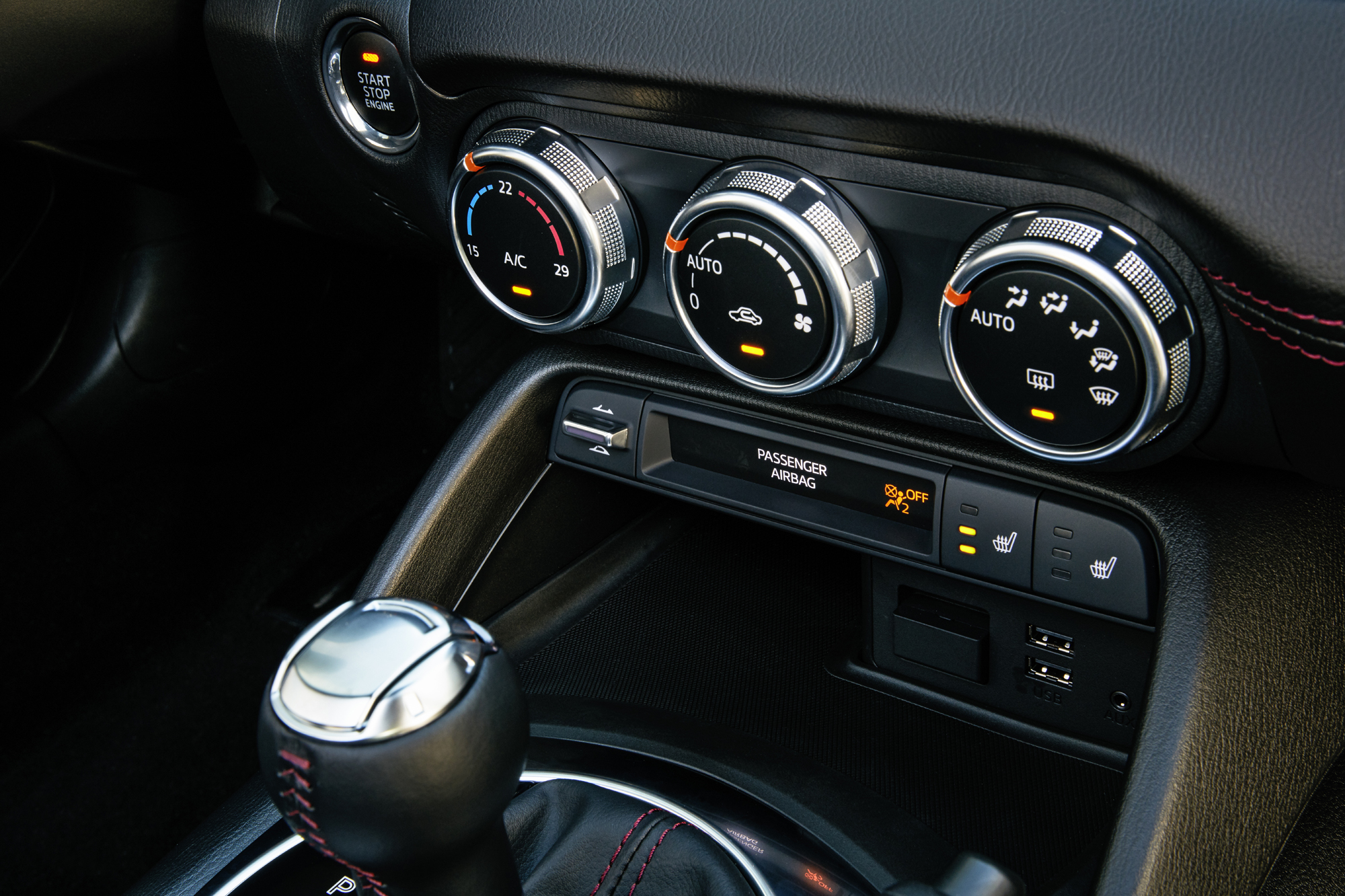 Mazda MX-5 RF rijtest AutoVandaag.