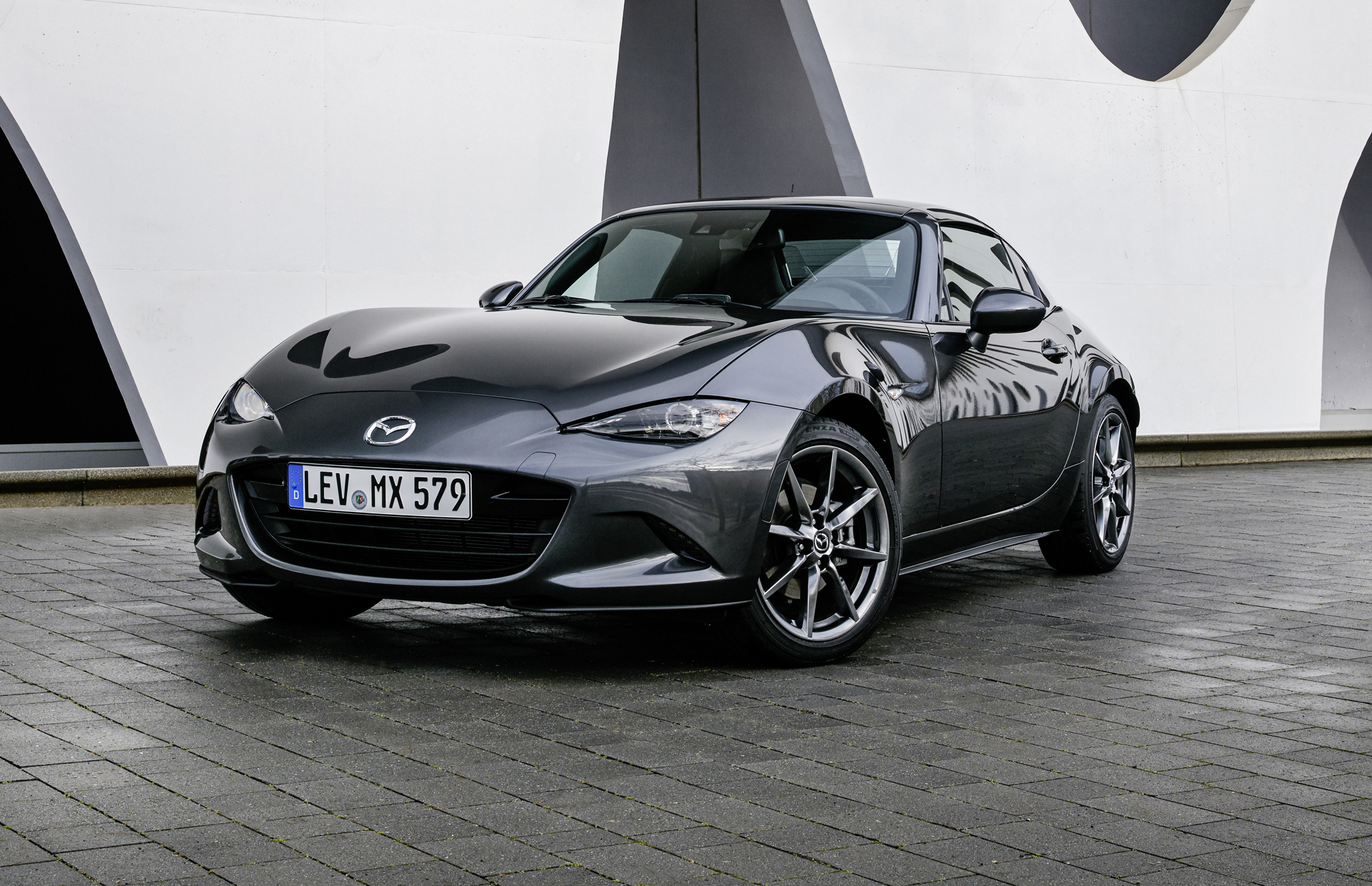 Mazda MX-5 RF rijtest AutoVandaag.
