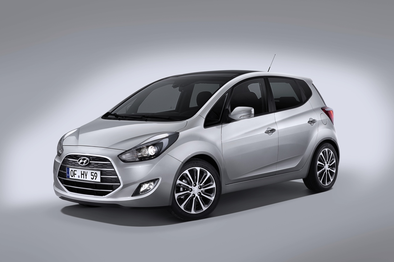 Facelift Hyundai ix20 vertegenwoordigt een nieuw gezicht voor de MPV van Hyundai. Vanaf mei 2015 rollen de eerste exemplaren van de band.