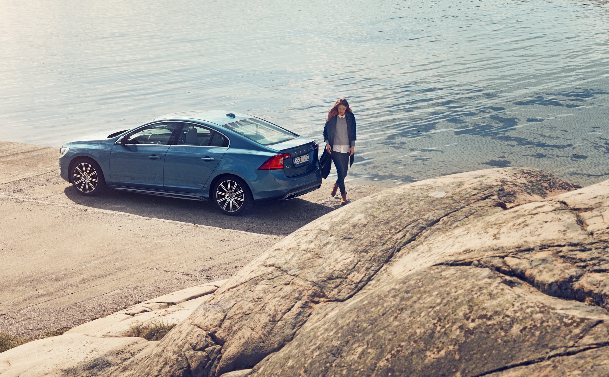 Volvo introduceert 1.5 en 2.0 liter T3 benzinemotor en versterkt het gamma met nieuwe T4 voor de S60 en V60. De vijfcilinder D5 wordt omgeruild voor een viercilinder 2.0 D5 met 225 pk.