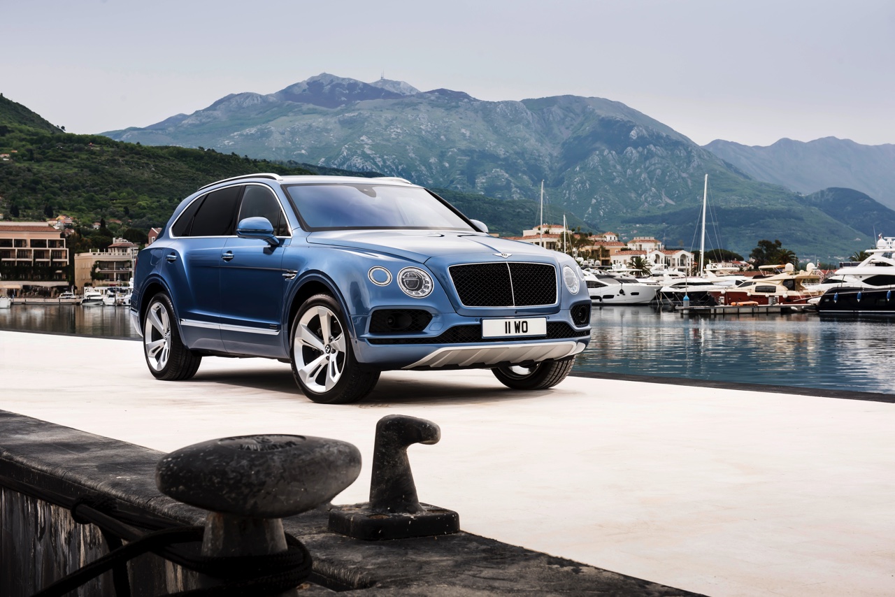 Na de introductie van de Bentley Bentayga W12 is het de beurt aan de Bentayga Diesel met 4.0 V8 dieselmotor, goed voor 435 pk en 900 Newtonmeter. De snelste diesel-SUV ooit!