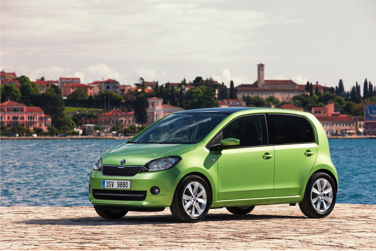 Update voor Skoda Citigo in het najaar van 2016. Het is geen facelift, maar de opfrisser biedt wel meer luxe.