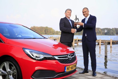 De nieuwe Opel Astra is verkozen tot Zakenauto van het jaar 2018, de Peugeot 5008 tot beste zakelijke nieuwkomer.