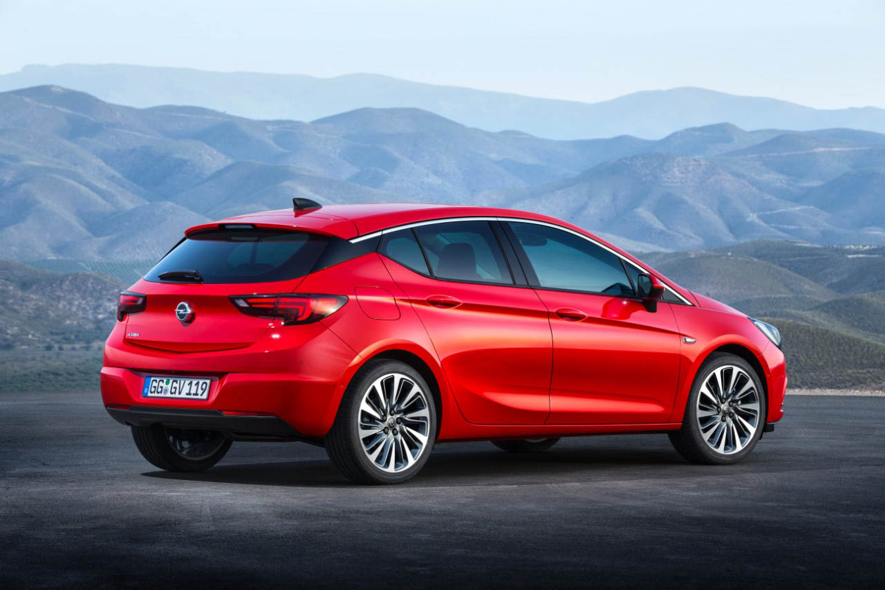 Vanafprijs en uitvoeringen nieuwe Opel Astra zijn bekend gemaakt. De nieuwe Opel Astra staat eind 2015 in de showroom vanaf 19.995 euro.