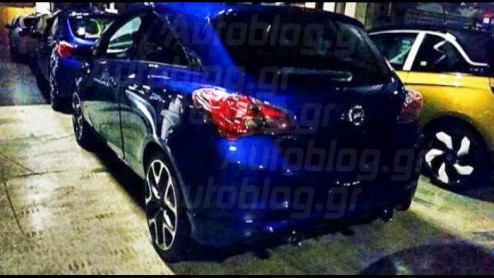 Spy video Opel Corsa E OPC 2015 en gelekte beelden prototype, in afwachting van de primeur op Autosalon van Genve.