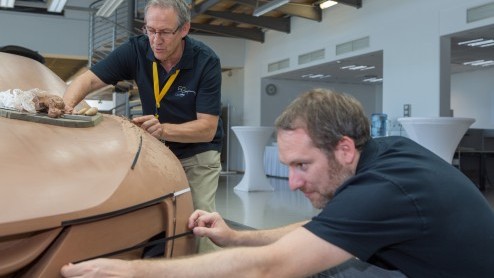Opel opende 50 jaar geleden, als eerste grote Europese merk, zijn Design Studio