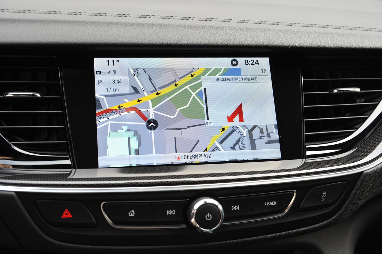 Na negen jaar en 940.000 eenheden komt Opel met de nieuwe Insignia. Die is vooral lichter en technologisch meer hoogwaardig, zo ontdekte AutoVandaag tijdens de eerste kennismaking.