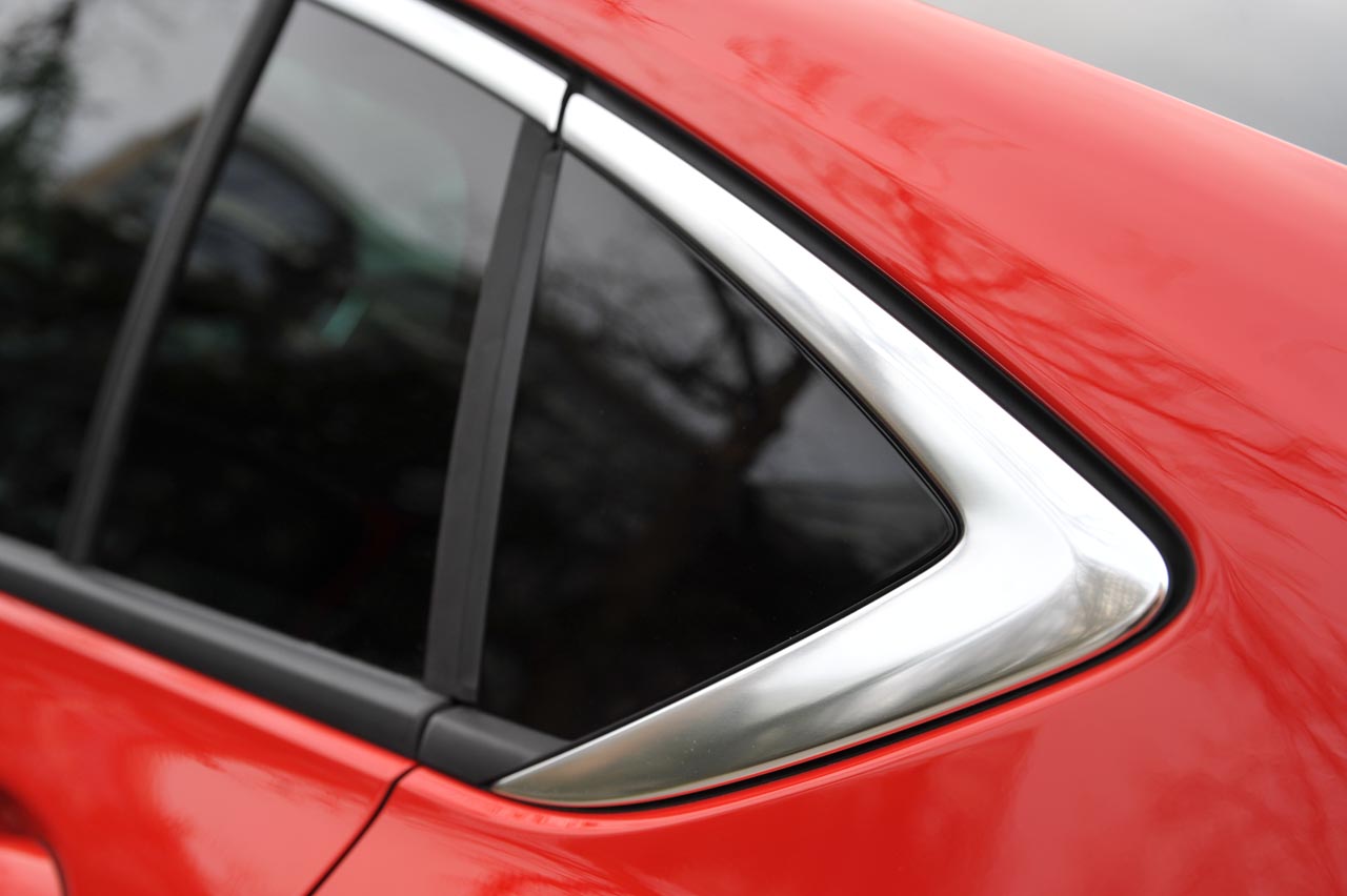 Na negen jaar en 940.000 eenheden komt Opel met de nieuwe Insignia. Die is vooral lichter en technologisch meer hoogwaardig, zo ontdekte AutoVandaag tijdens de eerste kennismaking.