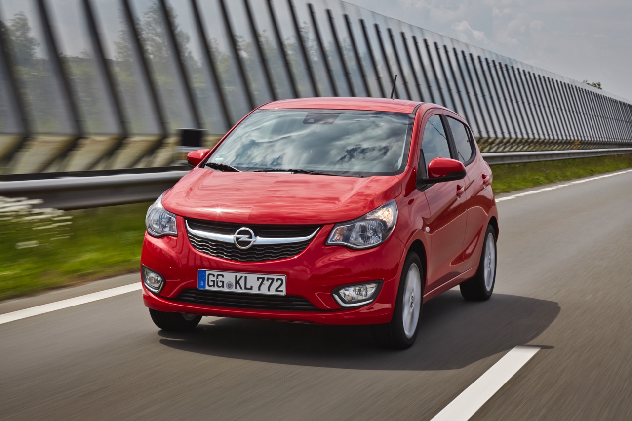 Autotest Opel Karl, de nieuwe vijfdeurs stadsauto van Opel met 1.0 EcoFlex motor, relatief veel ruimte en luxe uitrusting.