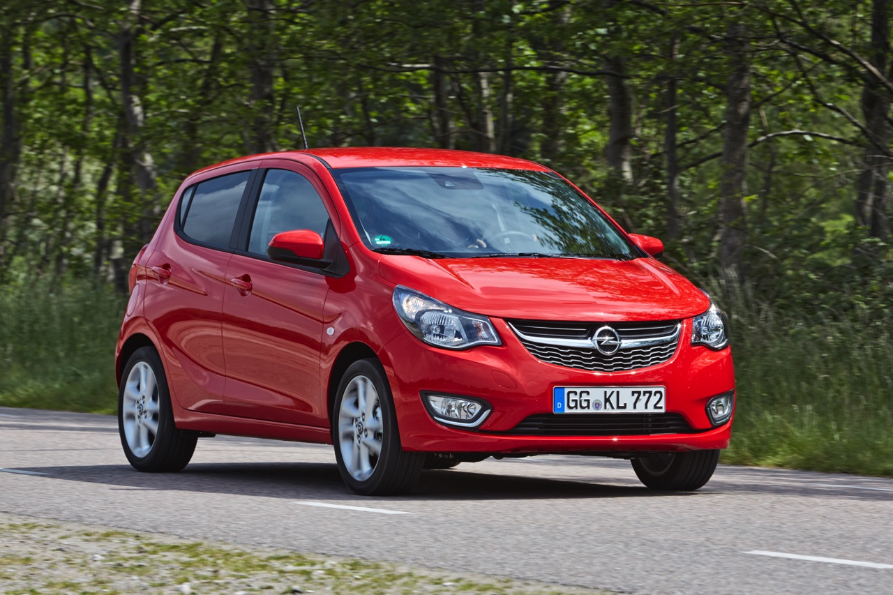Autotest Opel Karl, de nieuwe vijfdeurs stadsauto van Opel met 1.0 EcoFlex motor, relatief veel ruimte en luxe uitrusting.
