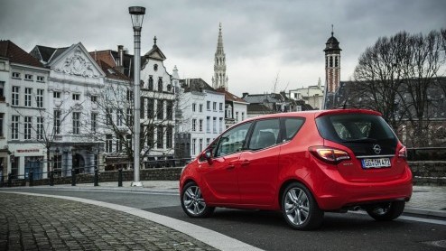 Test Opel Meriva 1.4 Turbo met automaat, het faceliftmodel is subtiel opgefrist en krijgt ook een nieuwe 1.6 CDTI met 20% bijtelling.