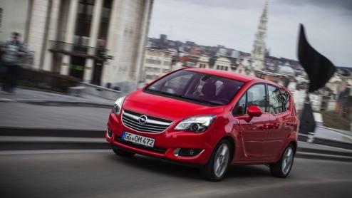 Test Opel Meriva 1.4 Turbo met automaat, het faceliftmodel is subtiel opgefrist en krijgt ook een nieuwe 1.6 CDTI met 20% bijtelling.