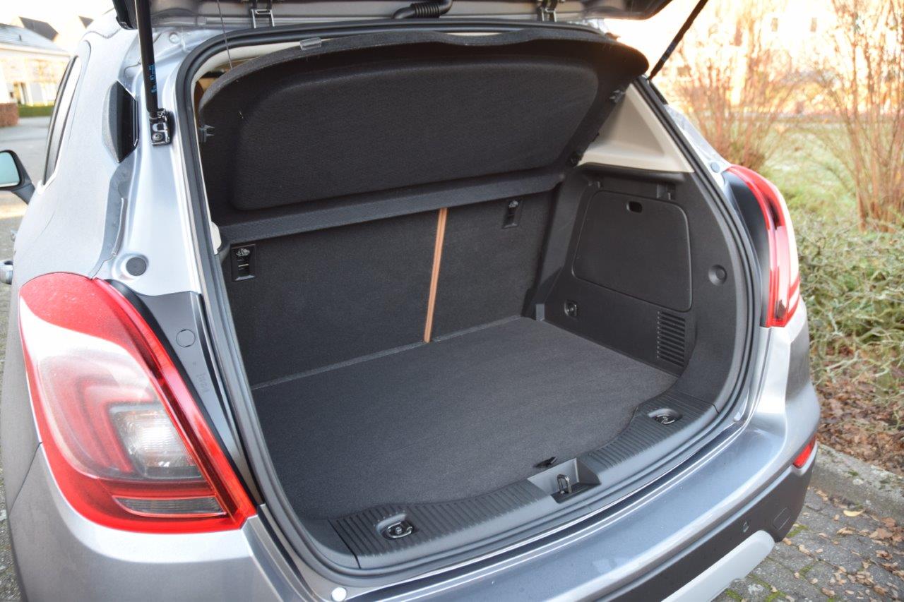 Opel Mokka X rijtest AutoVandaag