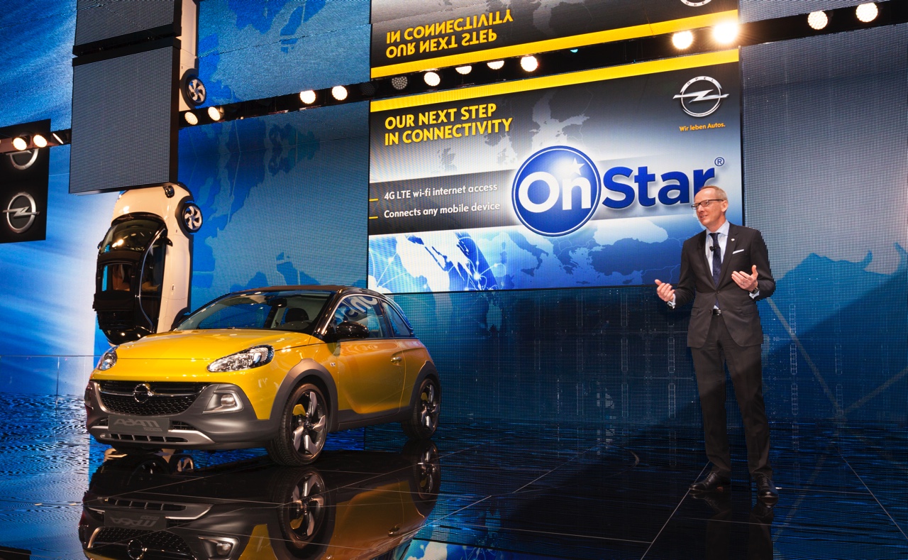 Opel haalt OnStar naar Europa en introduceert het systeem met noodhulp, wifi-spot, diagnose en smartphone app.