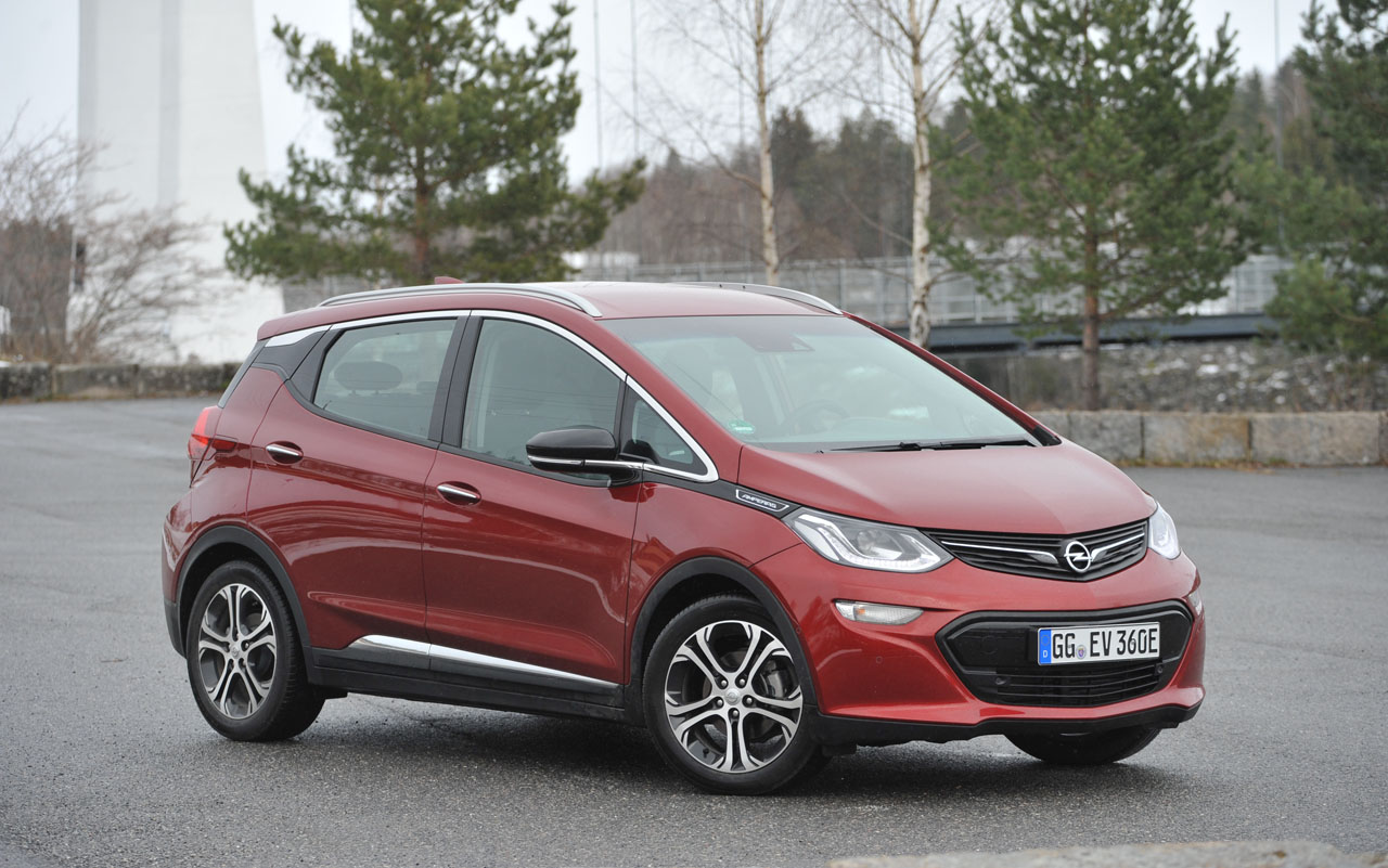 Opel bracht 7 nieuwe modellen dit jaar en werd overgenomen door PSA.