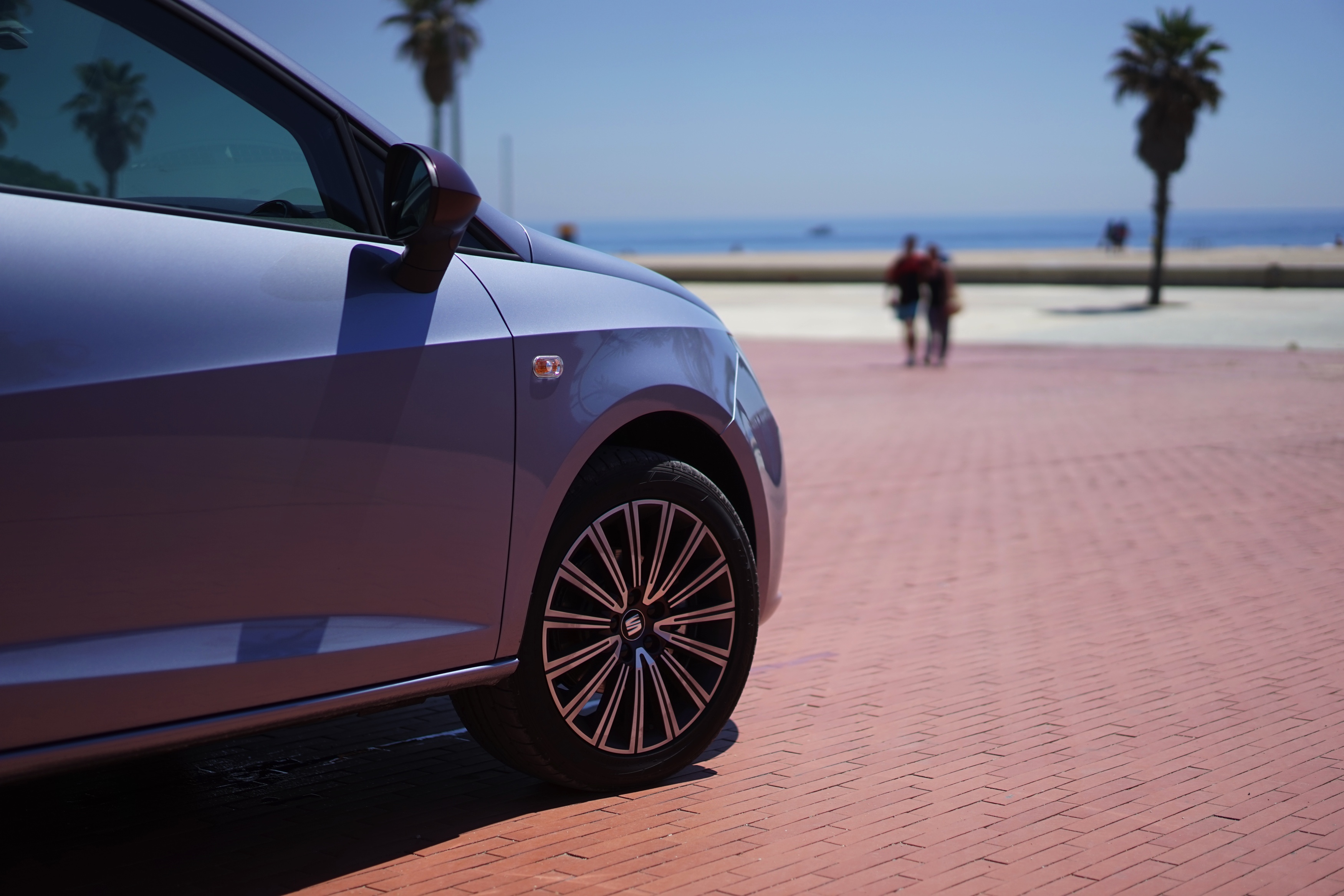 Van zijn uiterlijke wijzigingen moet de vernieuwde Seat Ibiza het niet hebben. Alleen een getraind oog ziet de verschillen. Stap je in, is het echter een compleet ander verhaal. Autotest!