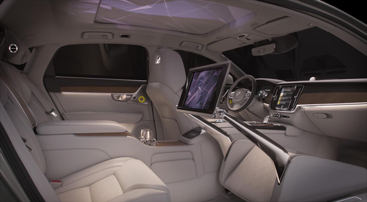 Volvo laat in Beijing een speciale uitvoering zien van de S90. Deze Ambience is voorzien van alle denkbare luxe plus een projectie op het plafond met bijbehorende geluiden.