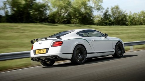 De Bentley Continental GT3-R is overtreffende trap en meest exclusieve vorm van luxe en sportiviteit.