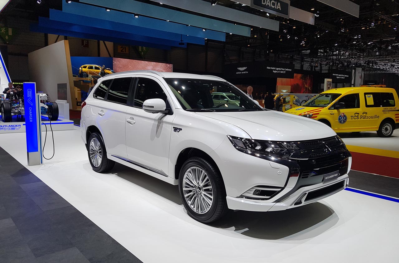 Veel nieuws op de autosalon van Geneve dit jaar onder meer bij Toyota, Hyundai, Seat, Dacia en Mitsubishi.