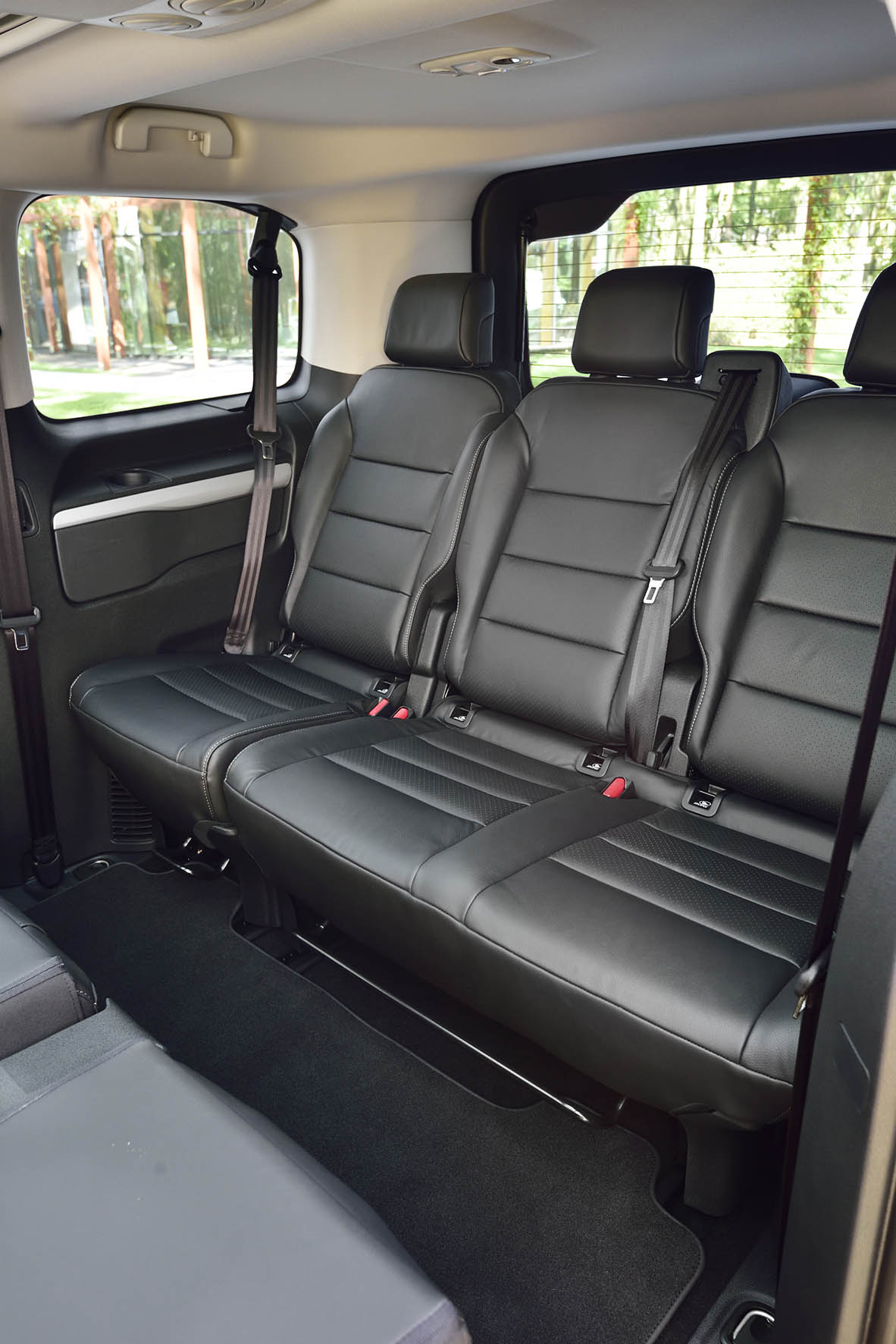 Toyota introduceert de ProAce Shuttle, ProAce Verso in Compact, Medium, Long en Executive-uitvoering.