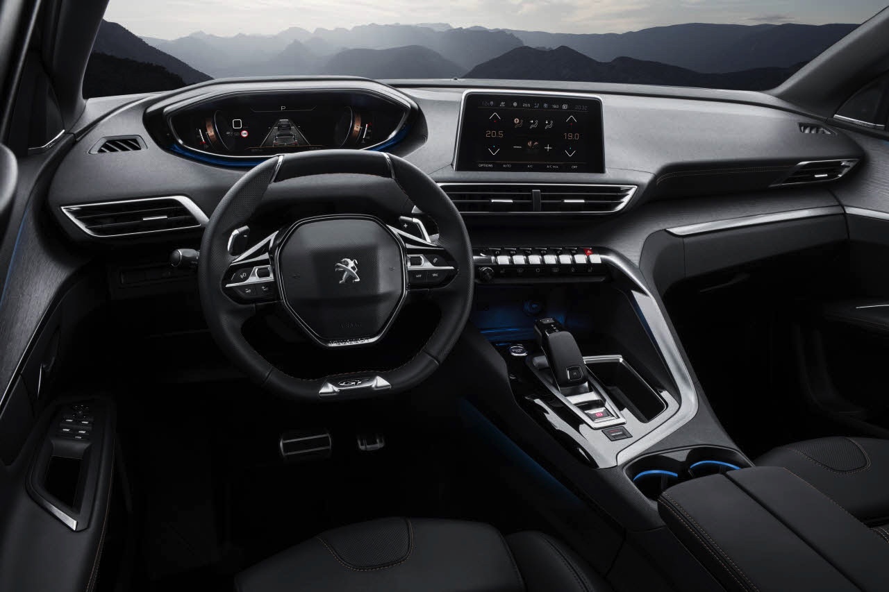 Autotest van de nieuwe Peugeot 3008. Peugeot transformeert de crossover tot een SUV. AutoVandaag rijdt met de 3008 THP 130 en 3008 BlueHDi 120.
