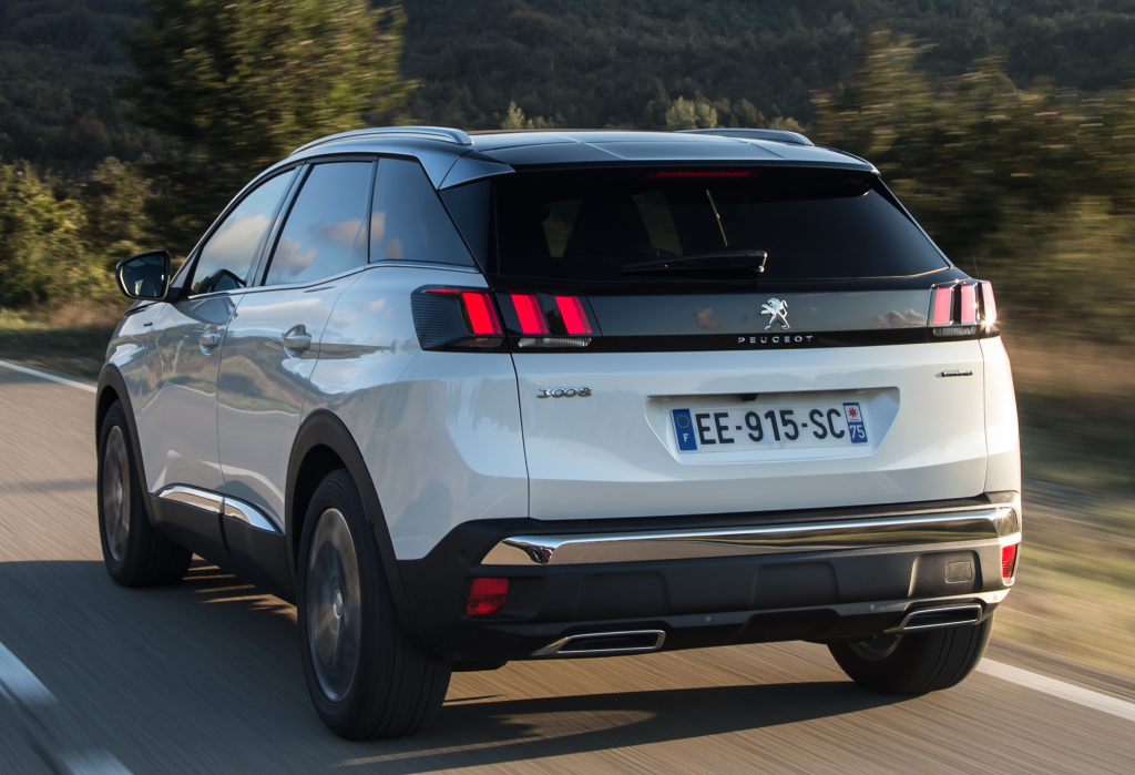 Nieuwe Peugeot 3008 in 2019 ook als plug-in hybride. De 3008 PHEV krijgt dan een benzinemotor met 109 pk en een elektromotor met datzelfde vermogen en vierwielaandrijving.