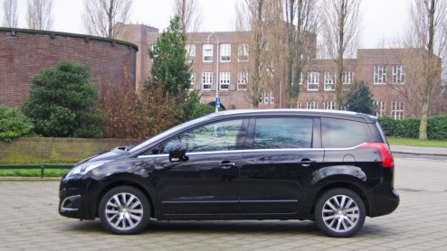 Test vernieuwde Peugeot 5008 is een comfortabele MPV voor het hele gezin. Met 20% bijtelling als je de juiste versie kiest.