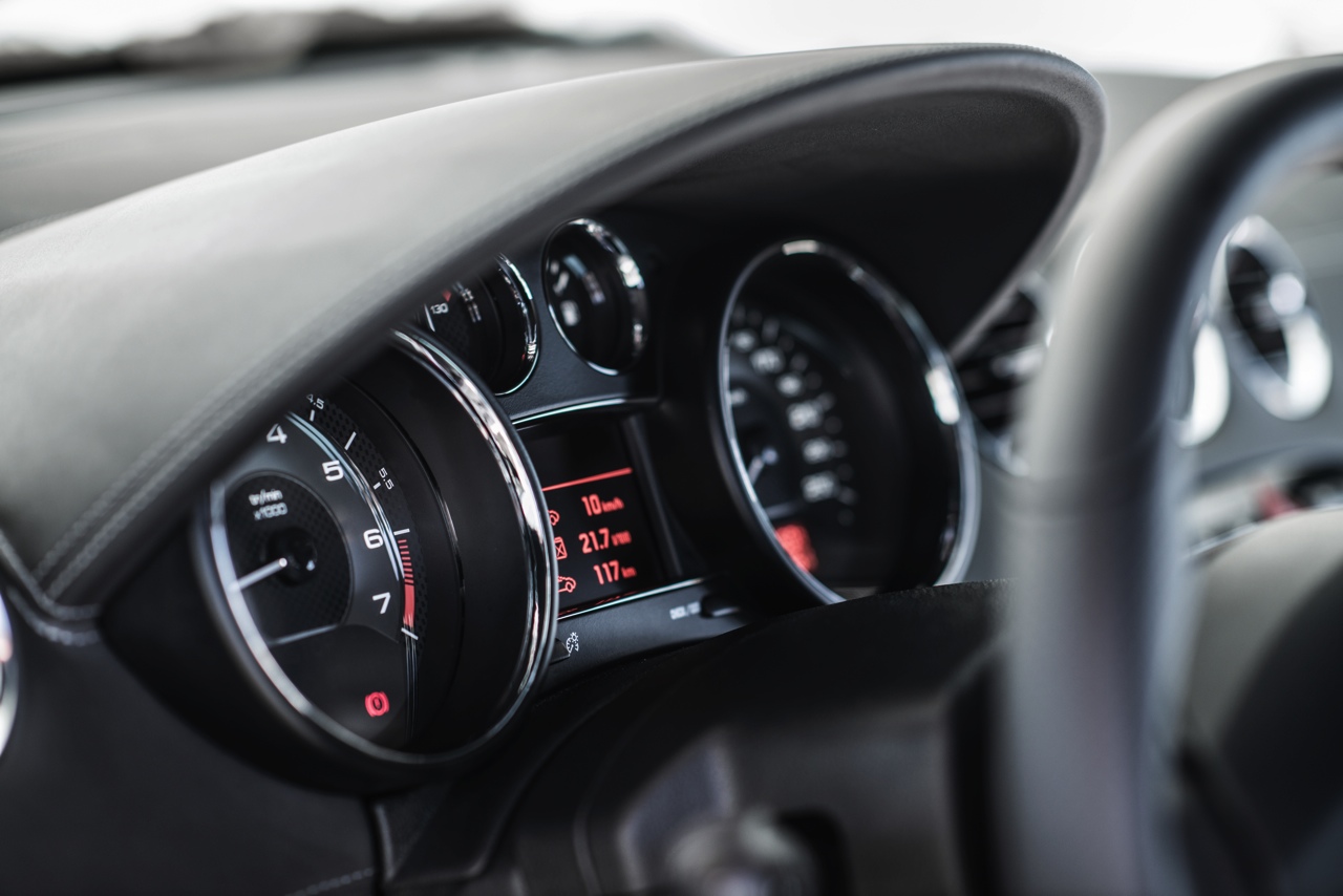 Peugeot RCZ gaat met pensioen. Voordat het einde van de verkoop in zicht komt is de sportcoup er alleen nog als RCZ GT-Line of RCZ R.