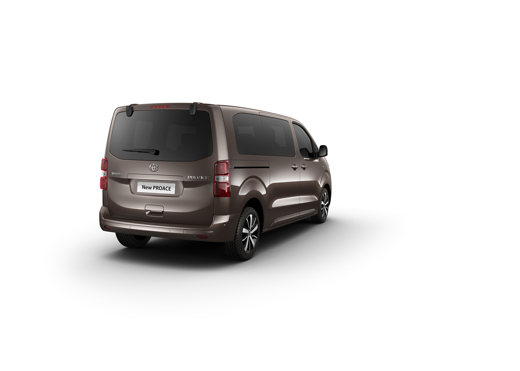 Peugeot Traveller en Citron SpaceTourer en Toyota Proace in 2016 gaan samen aan het werk als personenbus of bedrijfswagen.