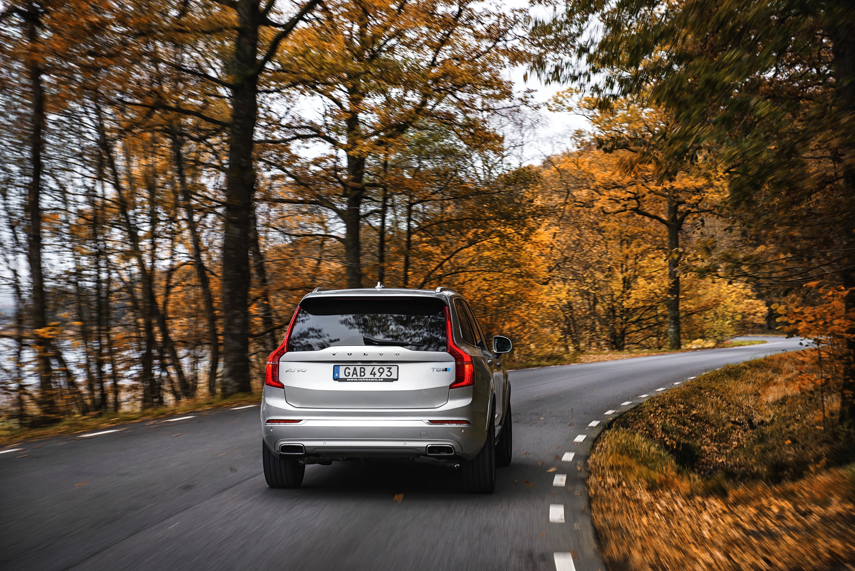 Polestar introduceert chiptuning voor de Volvo XC90 T8. Met deze software is de plug-in hybride SUV nog krachtiger dankzij 421 pk en 680 Nm.