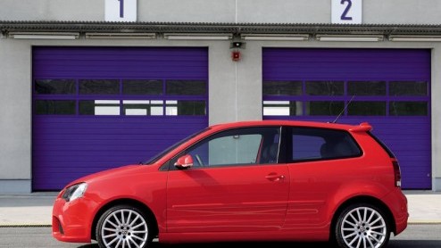 Volkswagen komt met een uitvoering van de Polo die wel heel erg heet is. 180 Paardenkrachten liggen er in de Polo GTI Cup Edition. Hierdoor is deze Polo de meest krachtigste Polo ooit.
