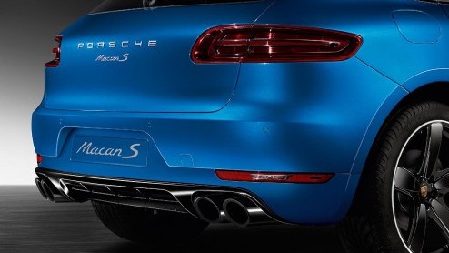 Nieuwe Porsche Macan sportiever uit te rusten met Porsche Exclusive collectie, bestaande uit het Sport Design pakket, een sportuitlaat en 21 inch 'Fuchs' wielen.