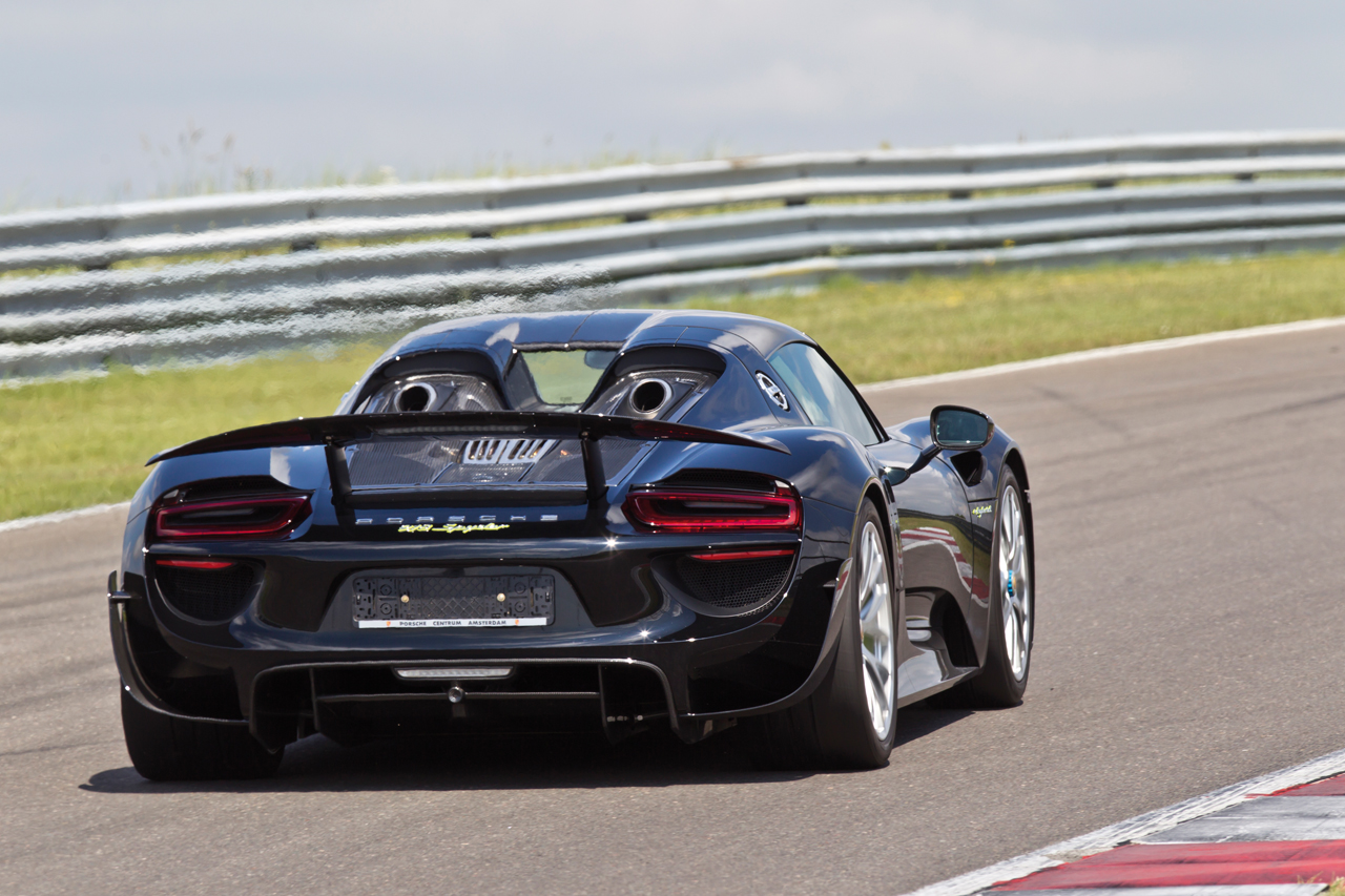 OP 1 en 2 juli is het circuitpark Zandvoort gratis voor alle liefhebbers voor de Porsche Racings Days.