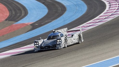 Porsche heeft tijdens de jaarlijkse Night Of Champions het team en de LMP1-raceauto voorgesteld waarmee de fabrikant in 2014 participeert in de World Endurance Championship en Le Mans.