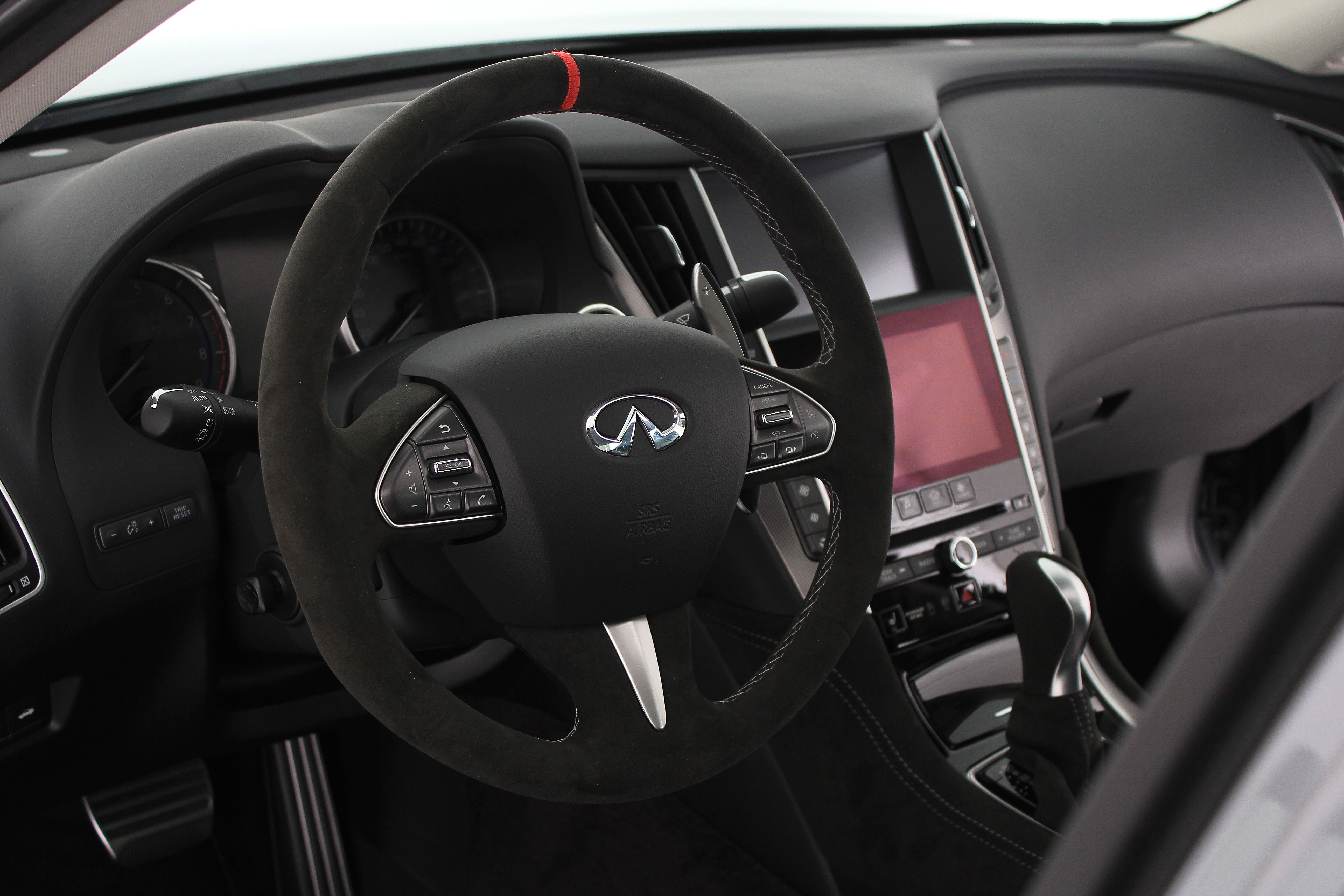 De Infiniti Q50 Inspiration Line is voor de Nederlandse importeur als snelle hybride ontwikkeld met extra sportief onderstel, interieur en remmen.