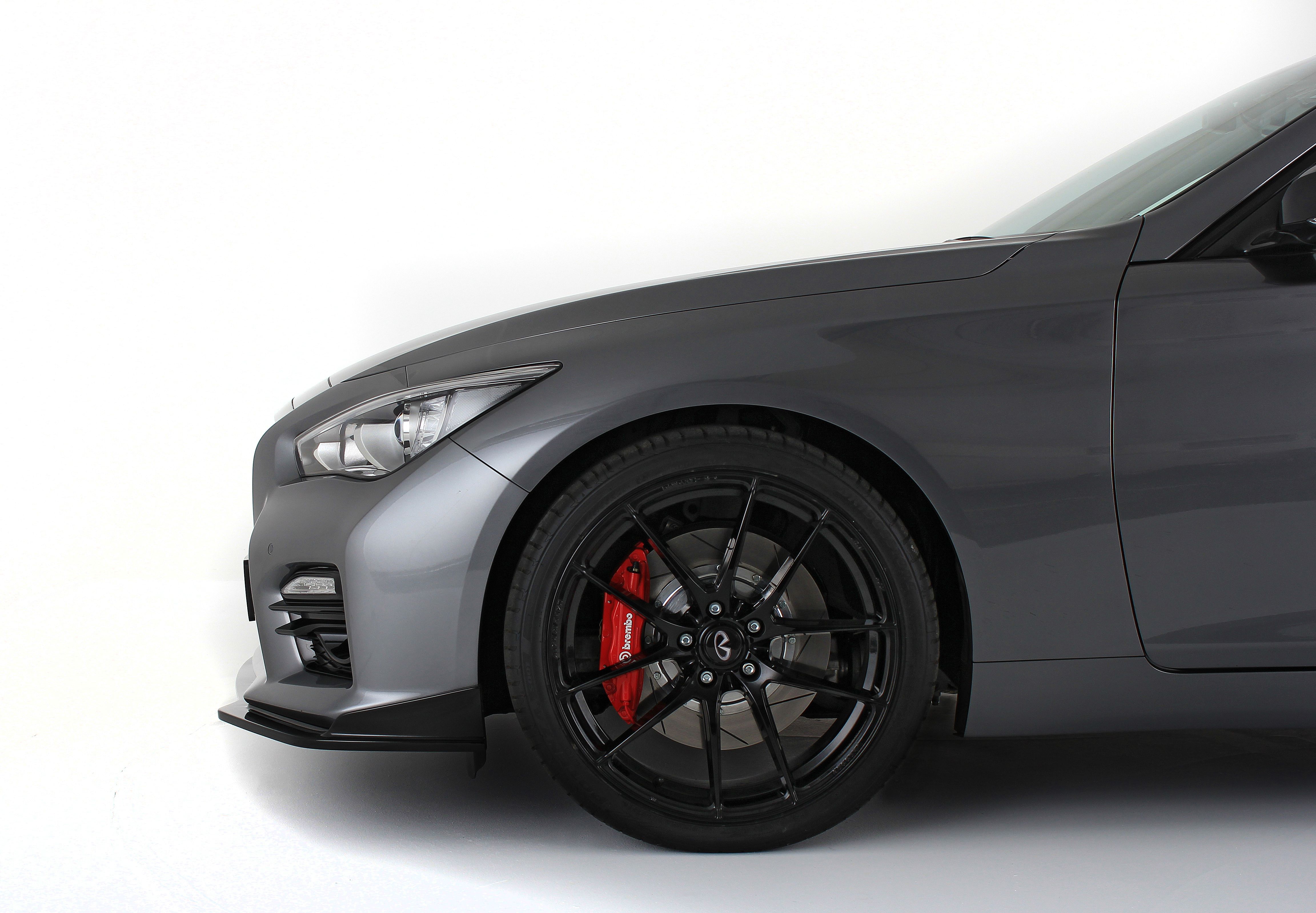 De Infiniti Q50 Inspiration Line is voor de Nederlandse importeur als snelle hybride ontwikkeld met extra sportief onderstel, interieur en remmen.