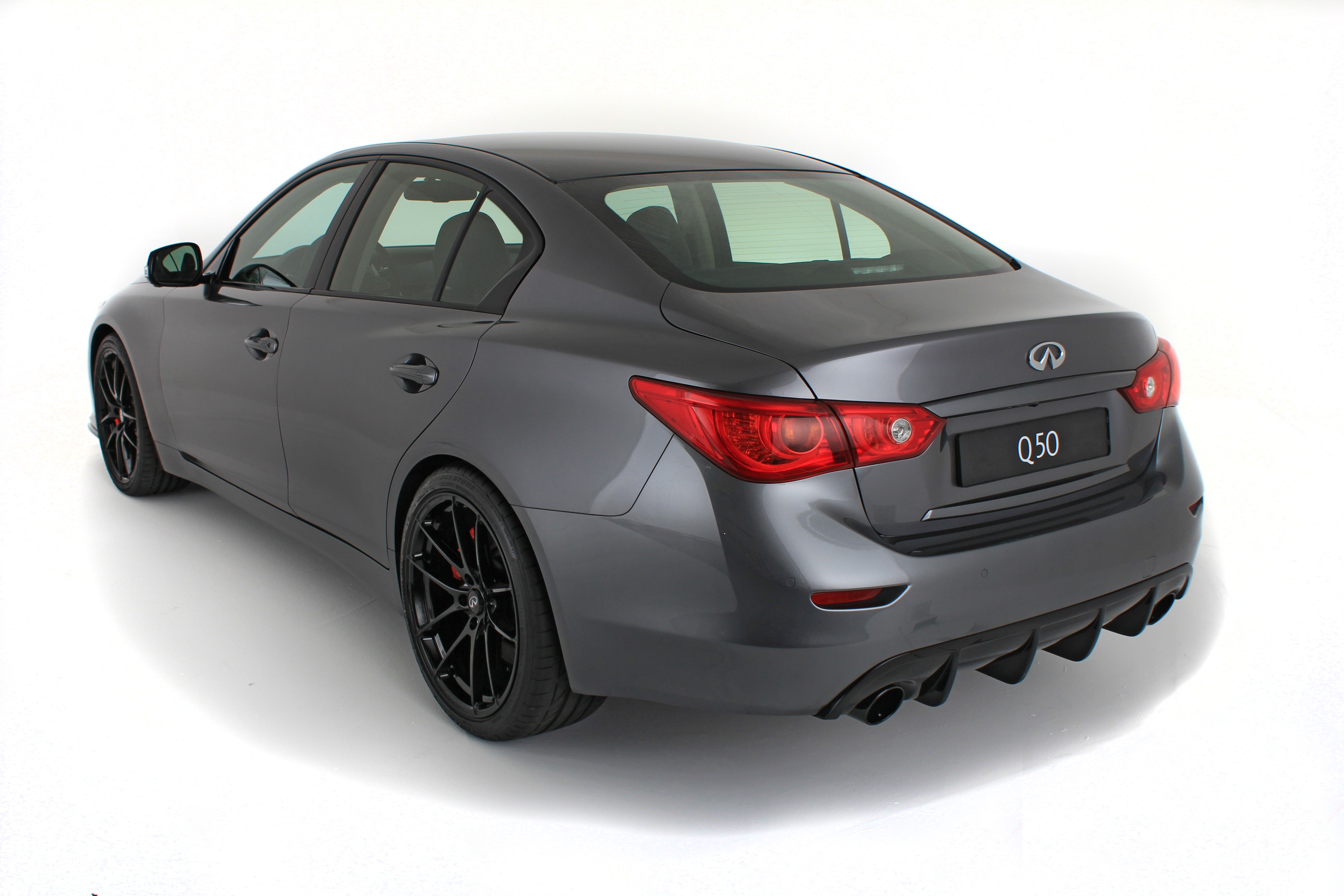 De Infiniti Q50 Inspiration Line is voor de Nederlandse importeur als snelle hybride ontwikkeld met extra sportief onderstel, interieur en remmen.