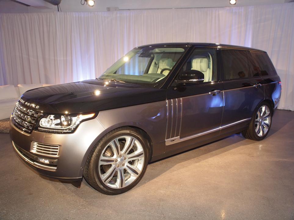 De SUV's van topmerken zoals Rolls-Royce en Maserati laten nog op zich wachten. Voorlopig hebben Range Rover en Bentley het rijk alleen.