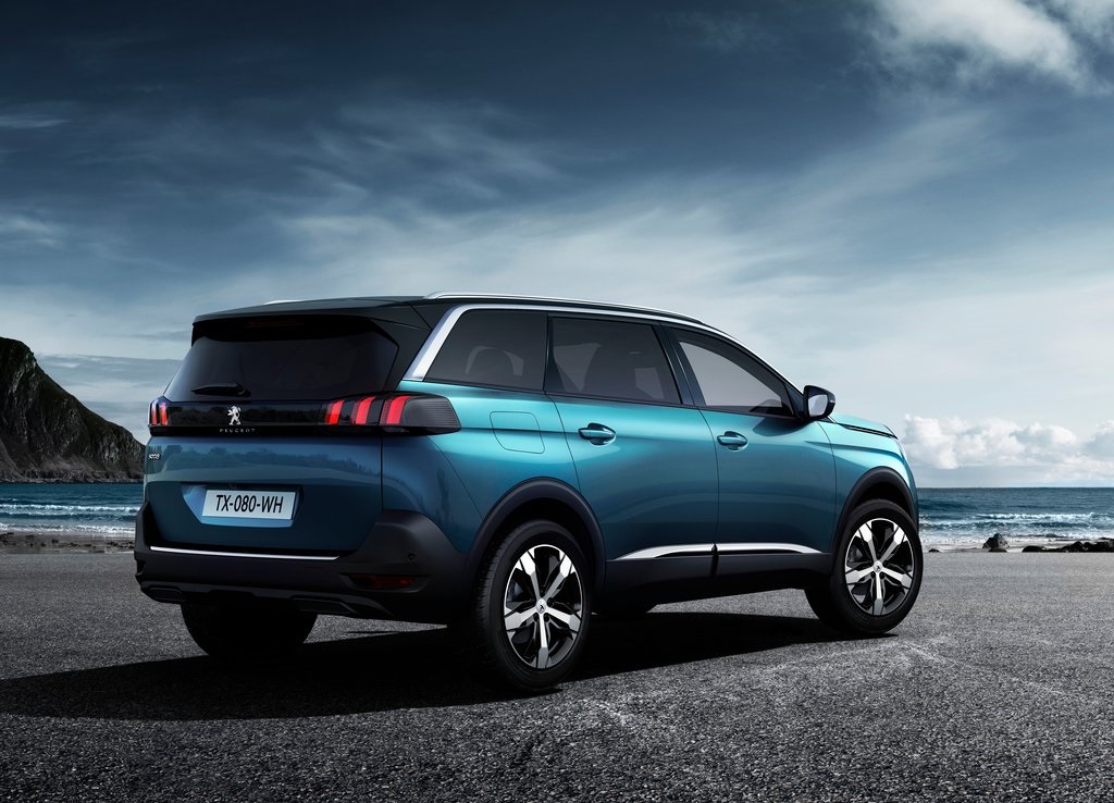 Peugeot heeft de 5008 van een prijskaartje voorzien. De grootste SUV van het merk is te koop vanaf iets meer dan 30.000 euro.