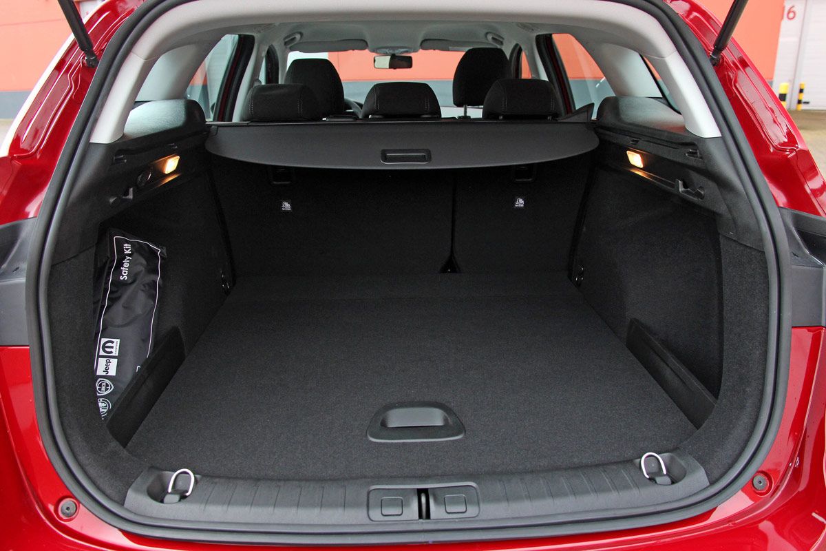 Bij de herintroductie van de naam Tipo stuurde Fiat de sedan vast vooruit, maar nu komen dan ook de hatchback en stationwagon. Beide zijn nu ook van een prijskaartje voorzien.