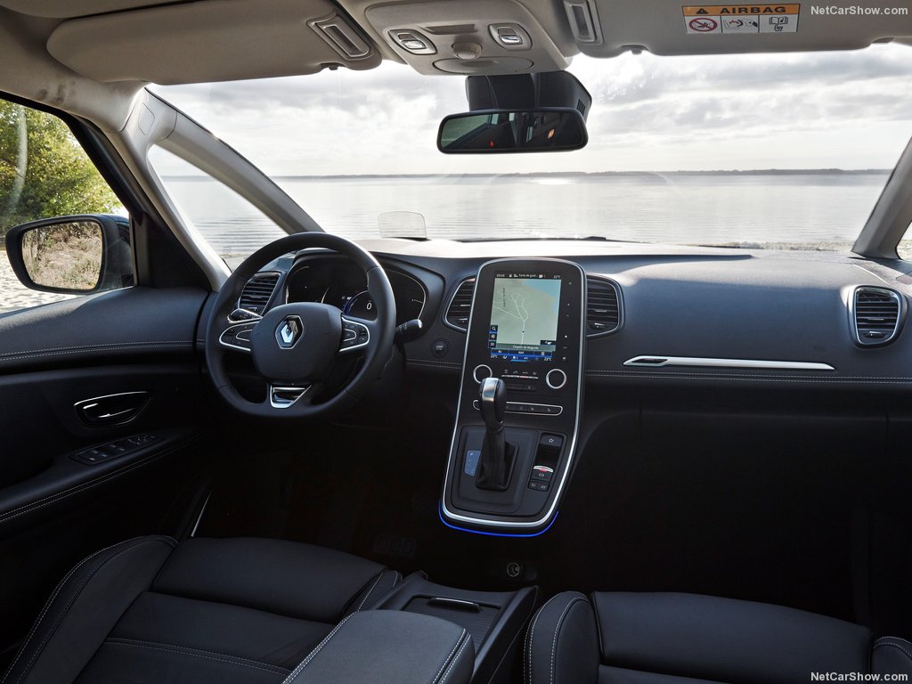 De Renault Scnic en Grand Scnic hebben nu een prijskaartje gekregen. De Hybrid Assist volgt later.