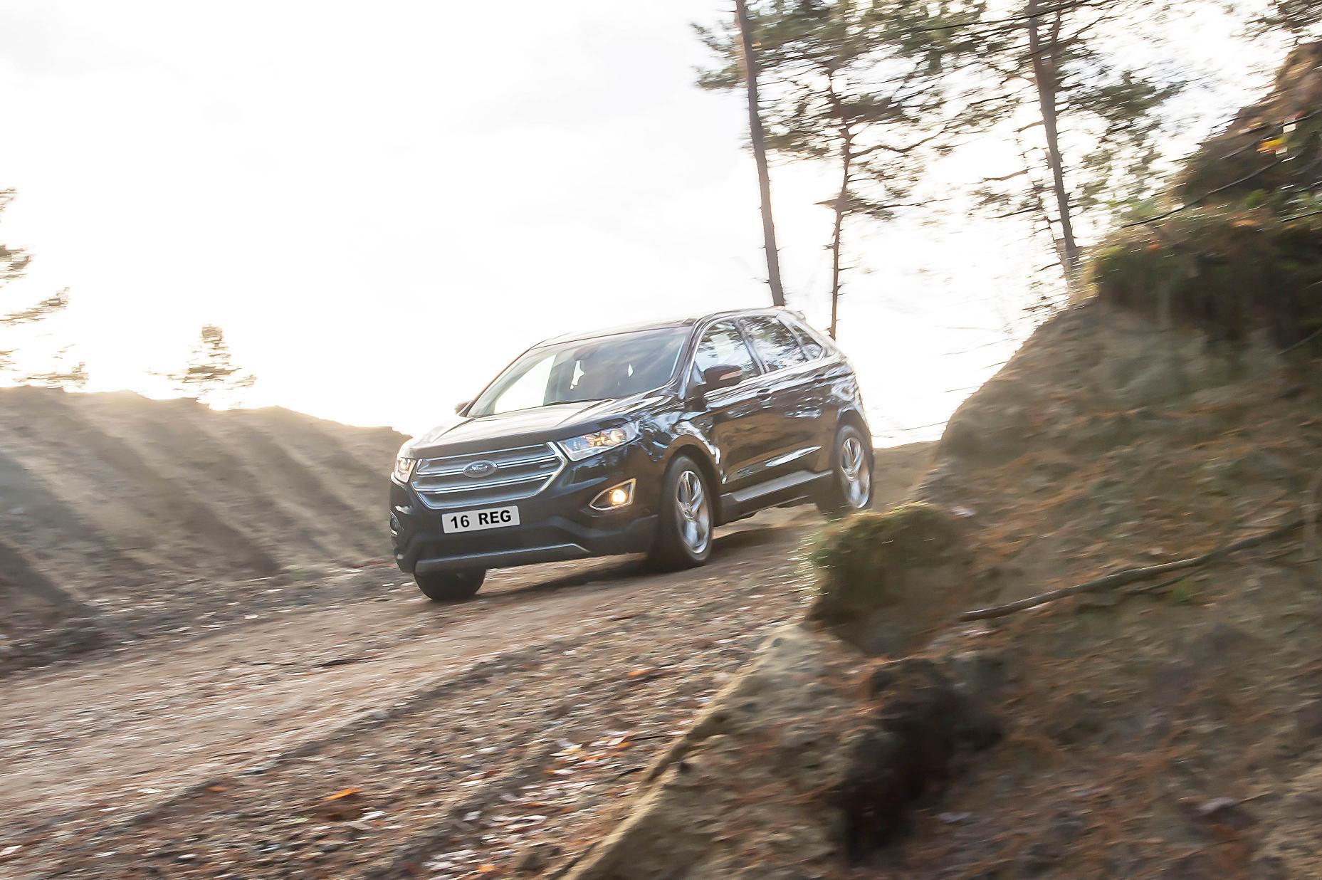 Prijzen en uitvoeringen nieuwe Ford Edge bekend. De nieuwe SUV kan rekenen op de 2.0 TDCi dieselmotor met vierwielaandrijving en Powershift automaat.