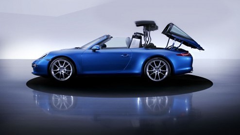 Porsche heeft de nieuwe 911 Targa onthuld. De auto komt er in twee uitvoeringen, uitsluitend met vierwielaandrijving.